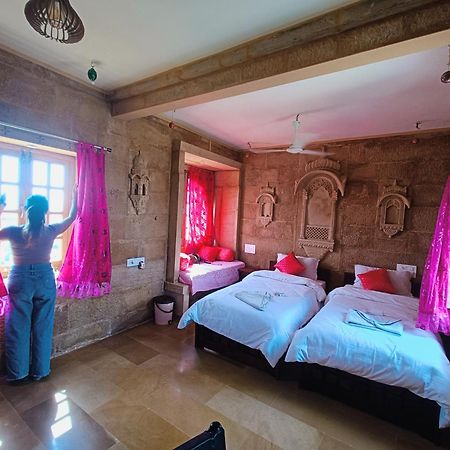 Mud Mirror Guesthouse Jaisalmer Εξωτερικό φωτογραφία