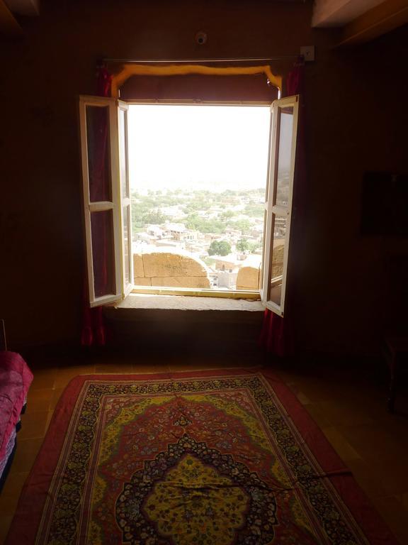 Mud Mirror Guesthouse Jaisalmer Εξωτερικό φωτογραφία