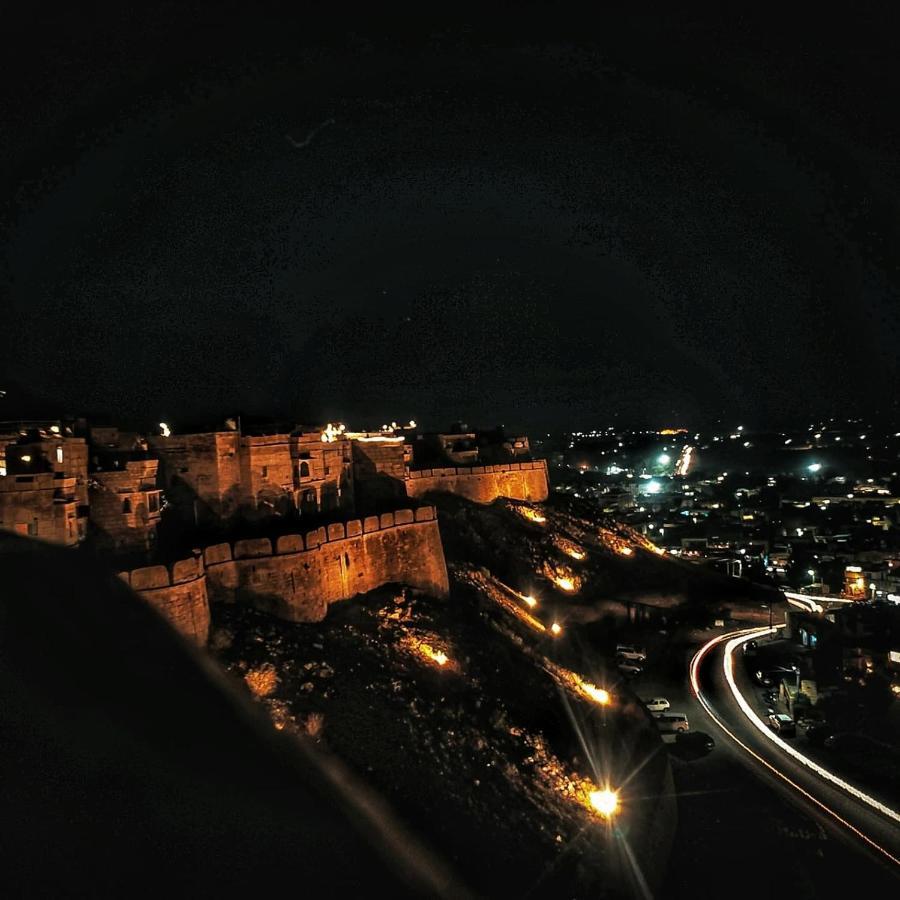 Mud Mirror Guesthouse Jaisalmer Εξωτερικό φωτογραφία