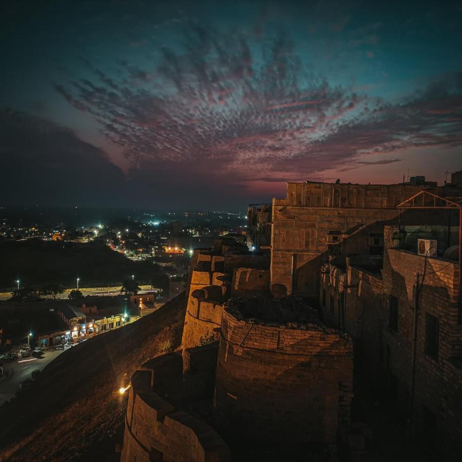 Mud Mirror Guesthouse Jaisalmer Εξωτερικό φωτογραφία