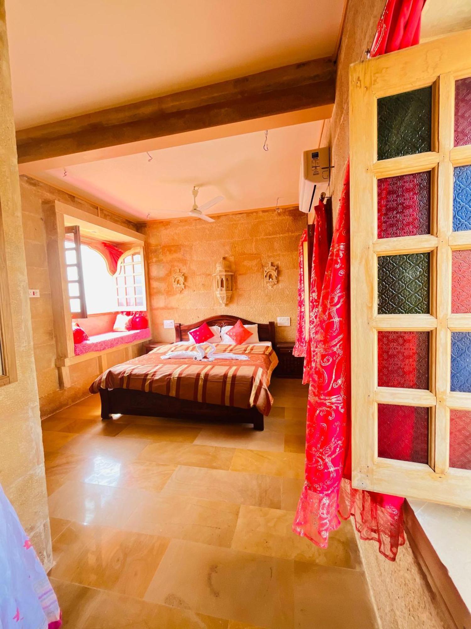 Mud Mirror Guesthouse Jaisalmer Εξωτερικό φωτογραφία