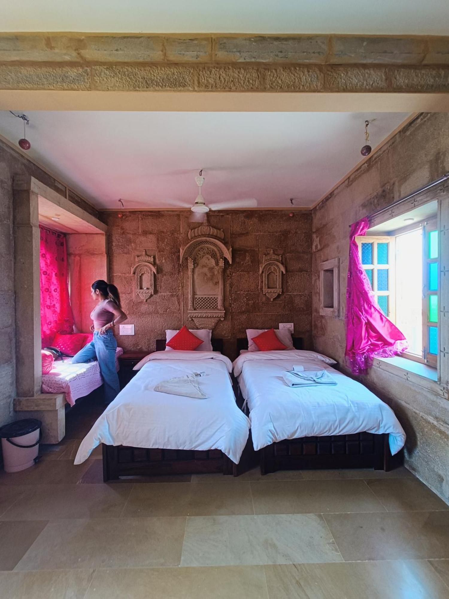 Mud Mirror Guesthouse Jaisalmer Εξωτερικό φωτογραφία