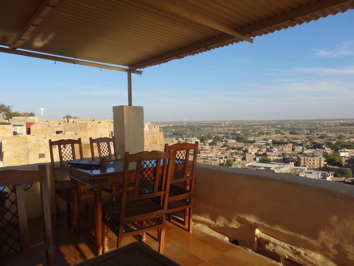Mud Mirror Guesthouse Jaisalmer Εξωτερικό φωτογραφία