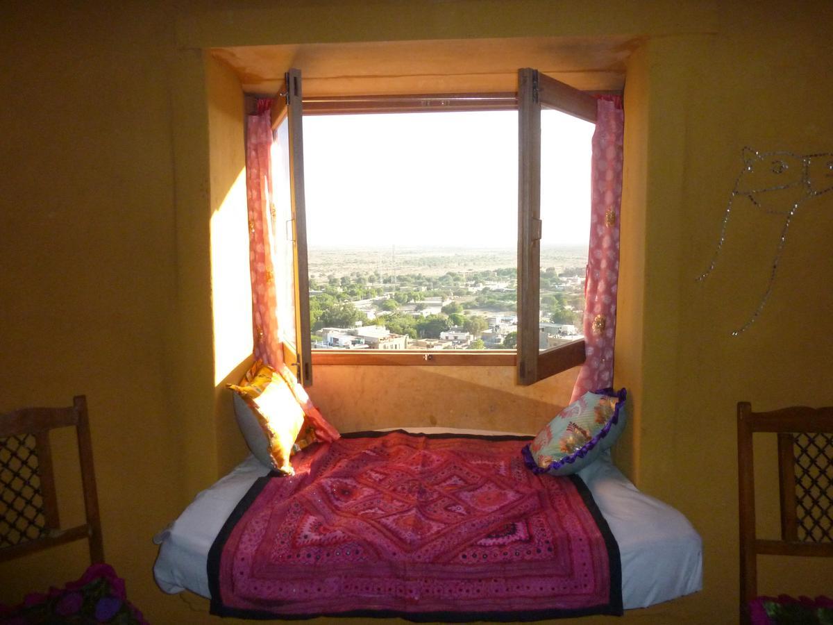 Mud Mirror Guesthouse Jaisalmer Εξωτερικό φωτογραφία