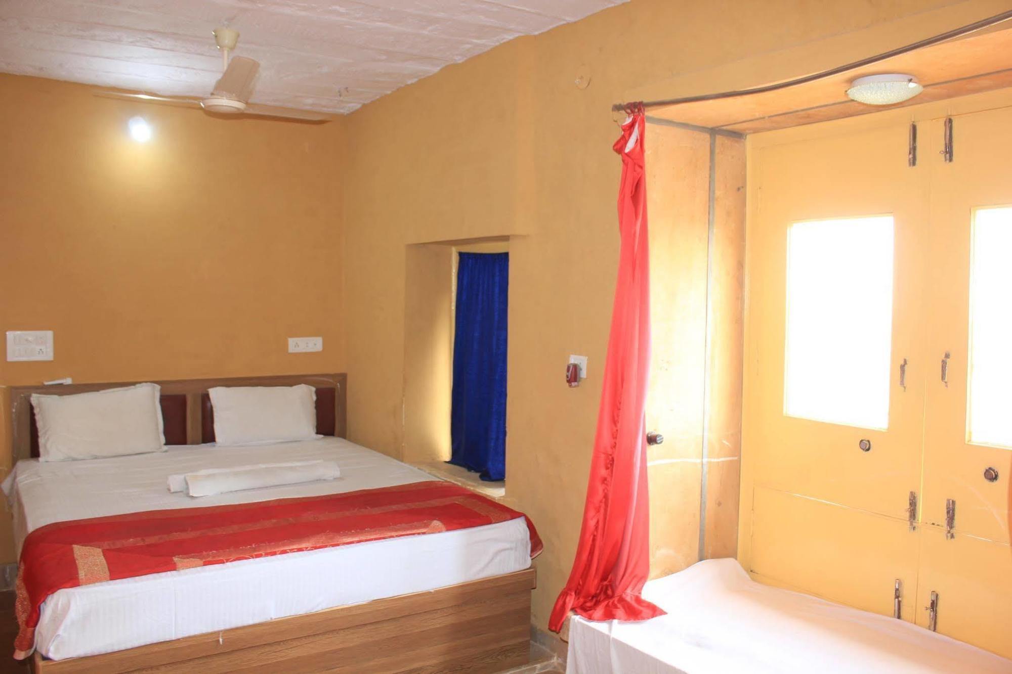 Mud Mirror Guesthouse Jaisalmer Εξωτερικό φωτογραφία